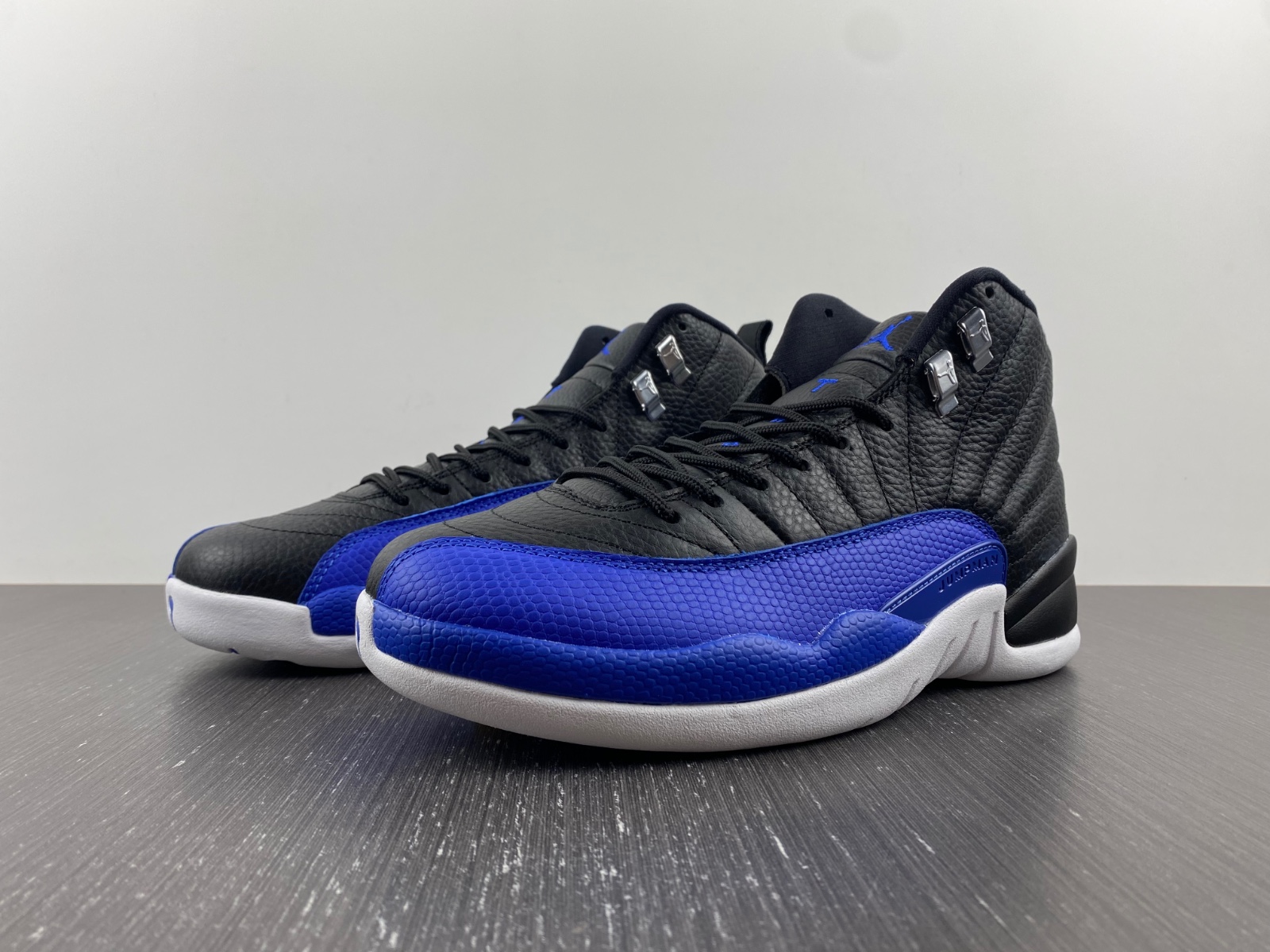 Air Jordan 12 Retro Hyper Royal AO6068-004