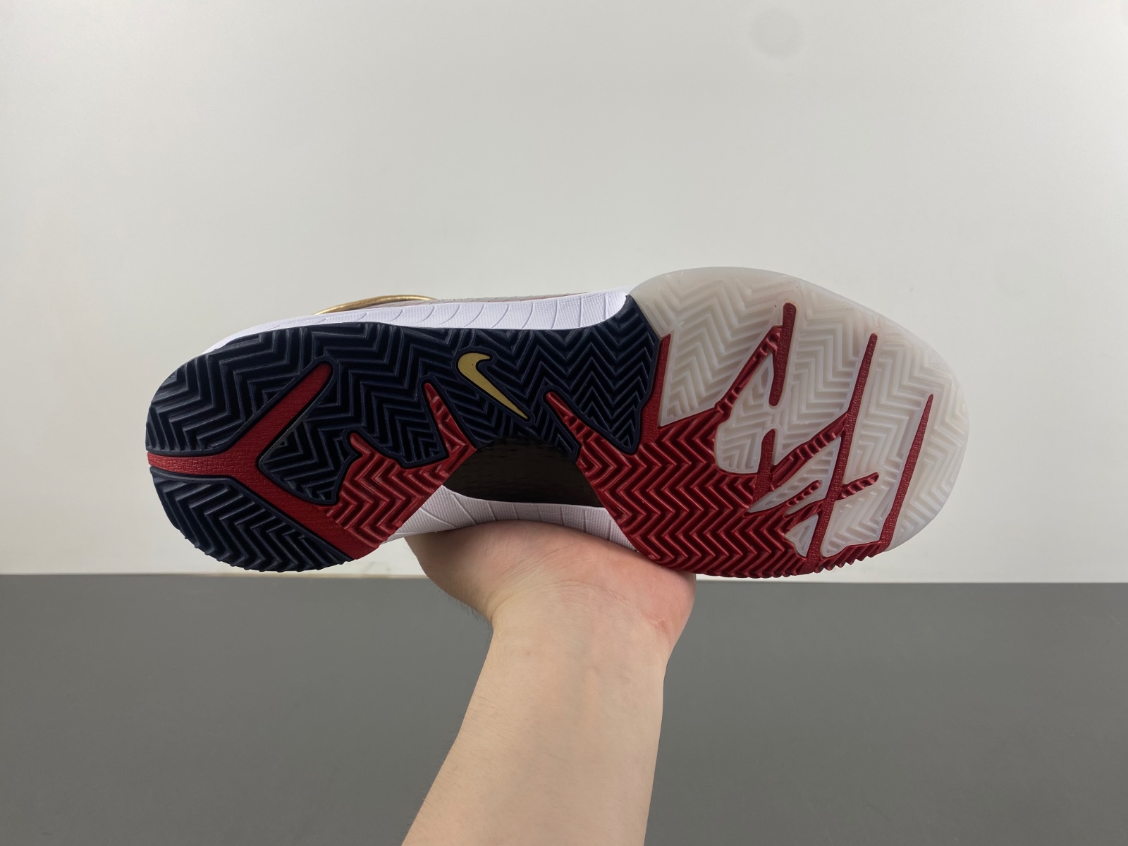 Nike Kobe 4 Protro “Gold Medal”  FQ3544-100