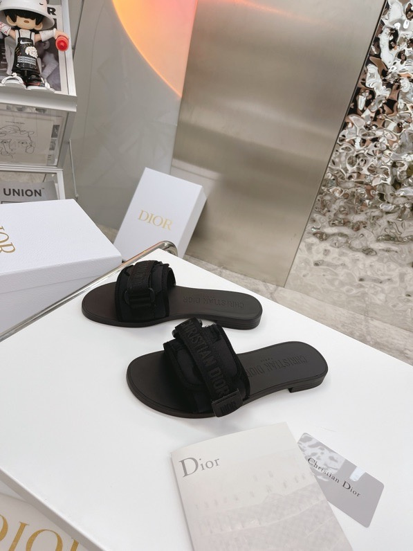 DIOR EVOLUTION SANDAL