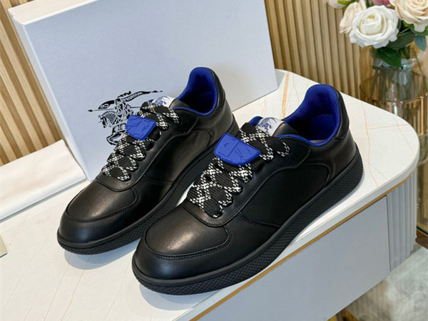 Burberry Check Terrace Sneakers  BBR--3010