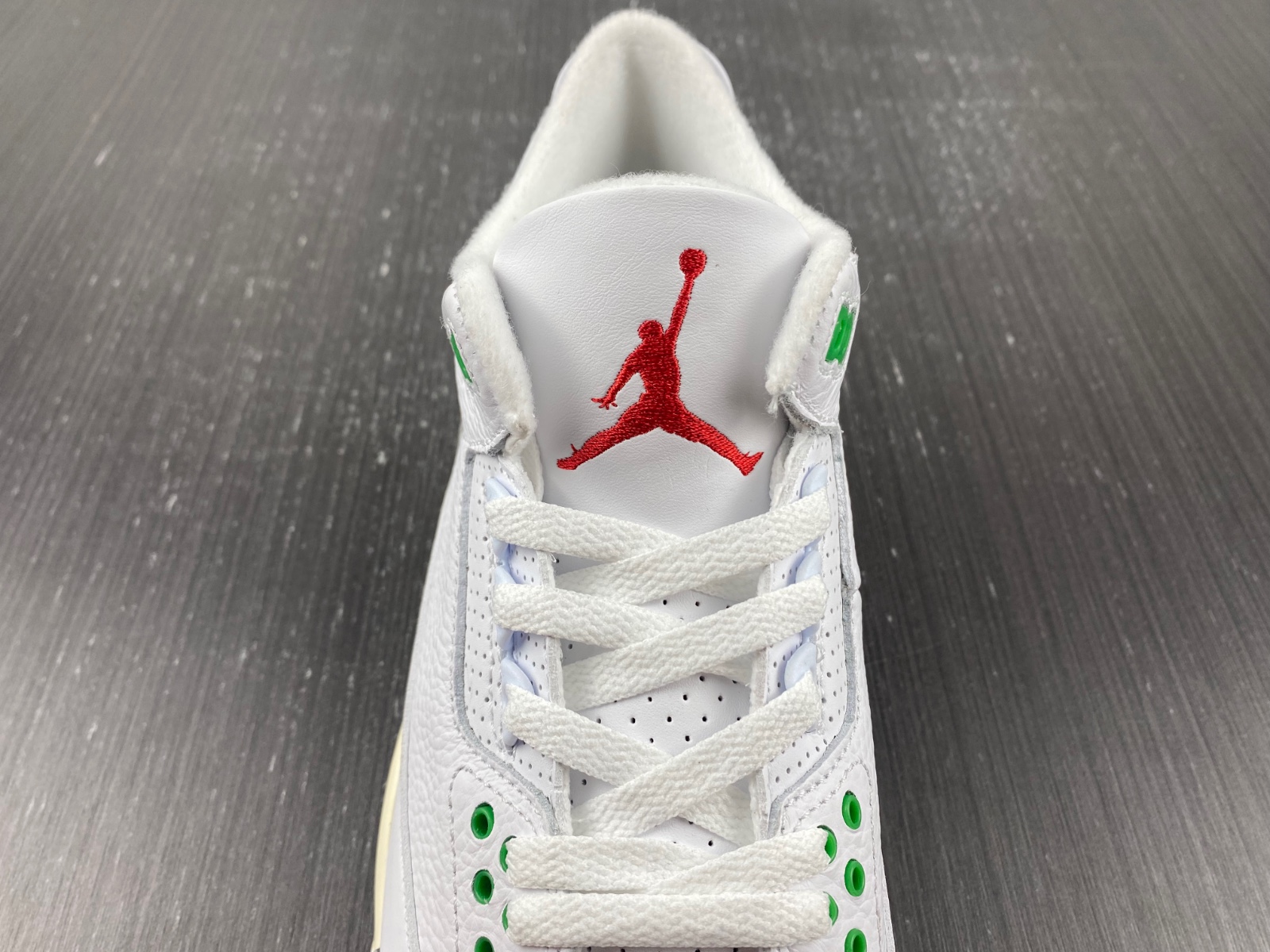 Air Jordan 3 Lucky Green CK9246-136