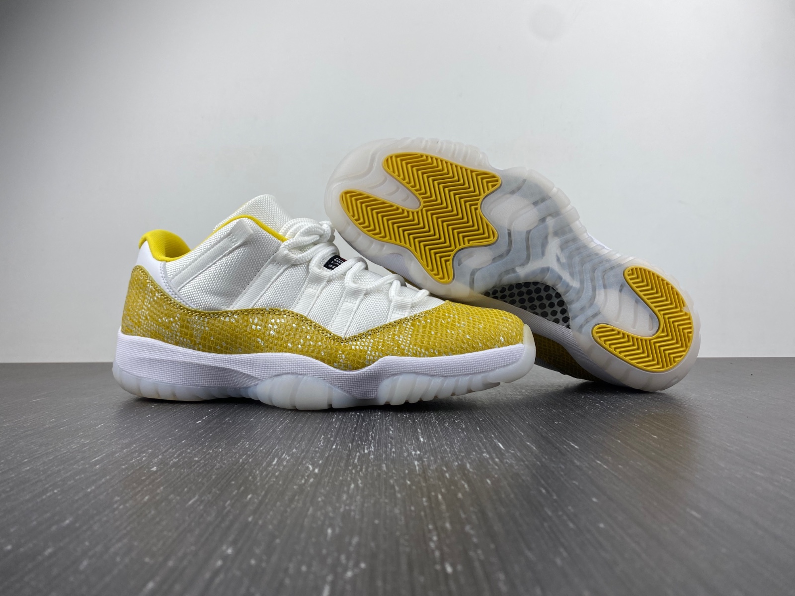 Air Jordan 11 Low  “Yellow Snakeskin” AH7860-107