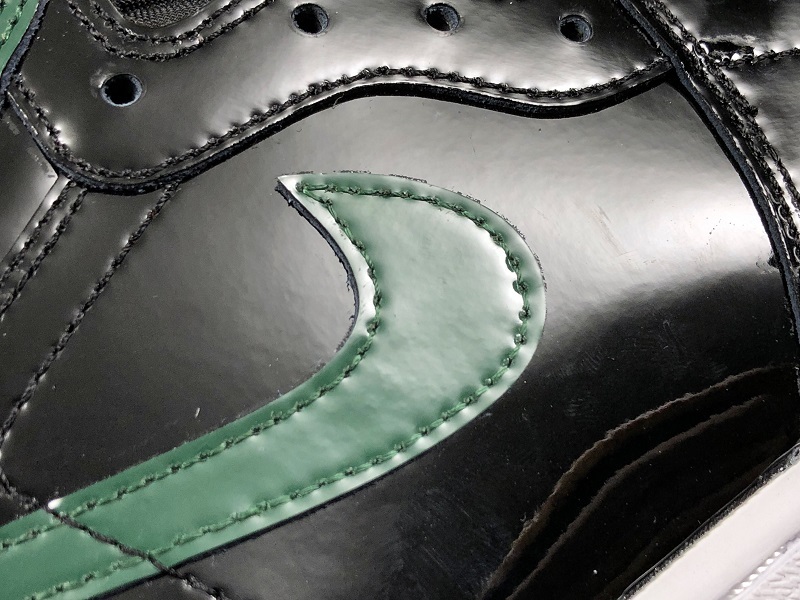 Air Jordan 1 High OG "Solefly Friends & Family" AV3905-038