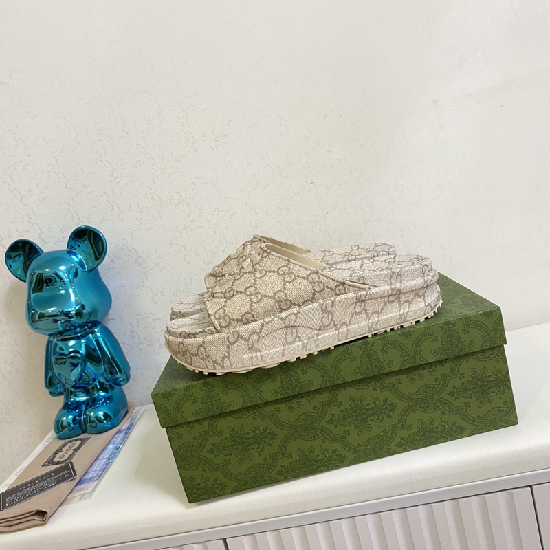 Gucci slide (EU35-EU45)