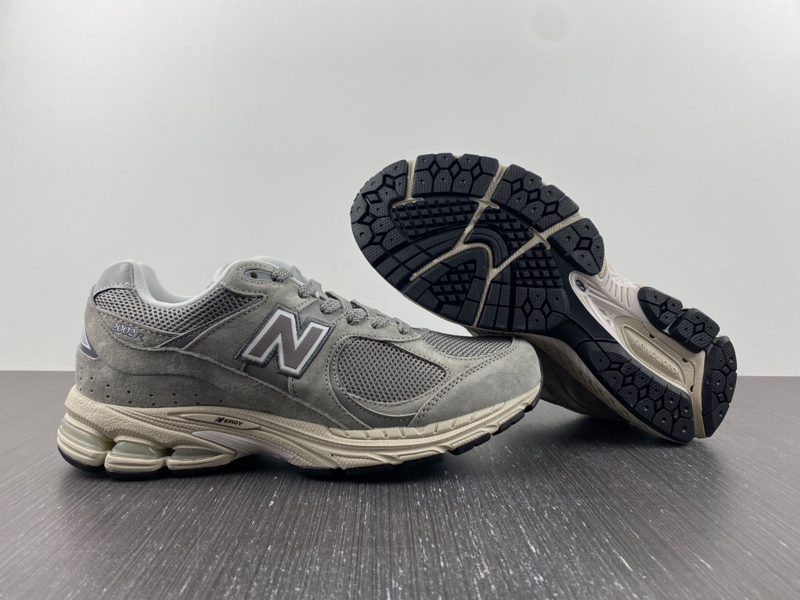 New Balance 2002R Marblehead Light Aluminum - ML2002RC
