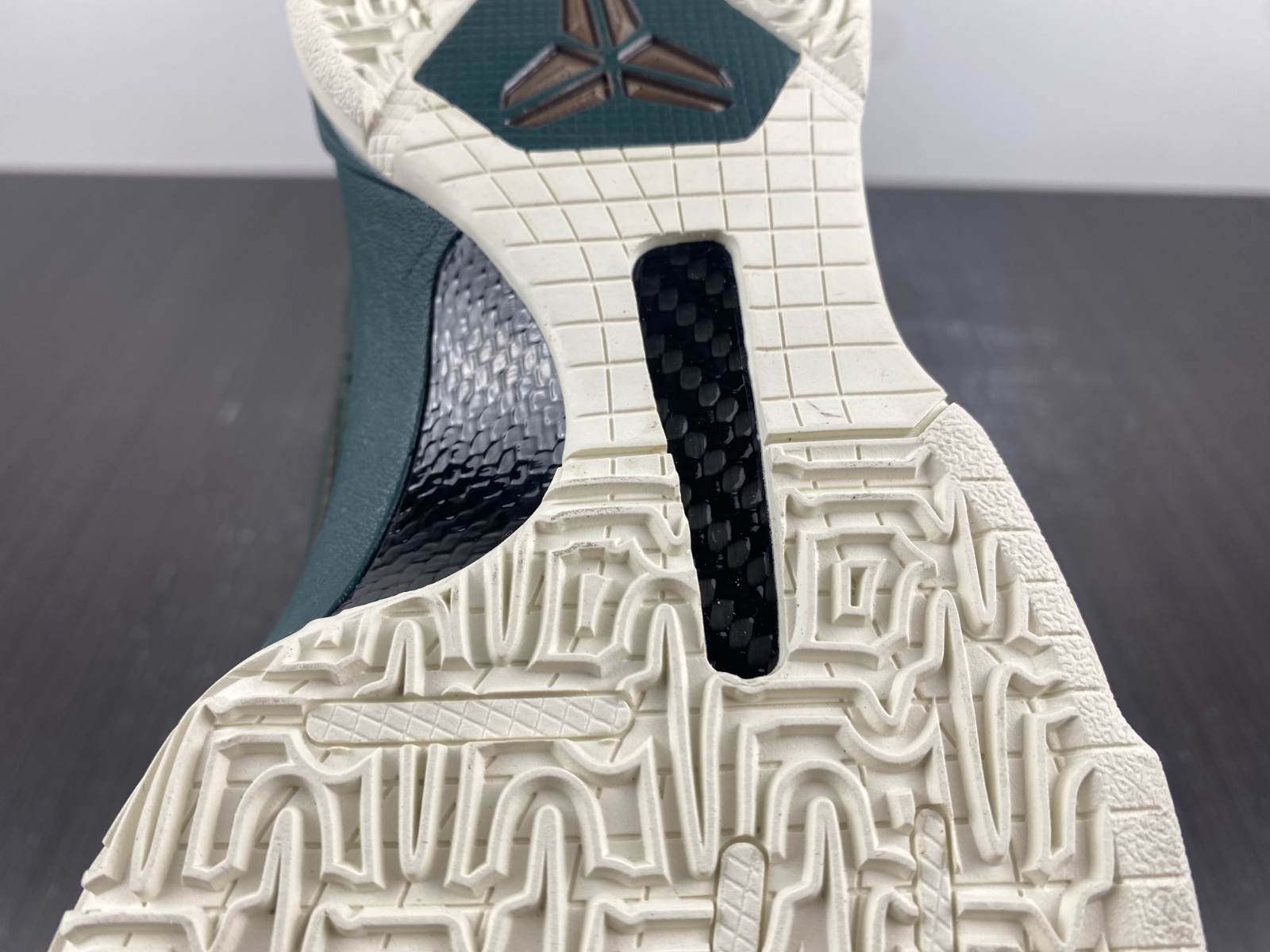 Nike Kobe 5 Protro Eybl Mens Cd4991 300