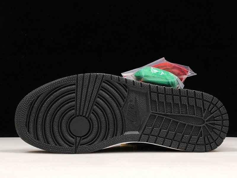 Air Jordan 1 High OG "Solefly Friends & Family" AV3905-038