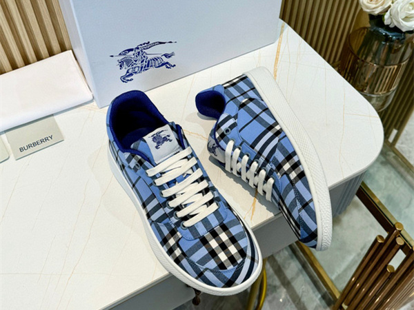 Burberry Check Terrace Sneakers  BBR--3008