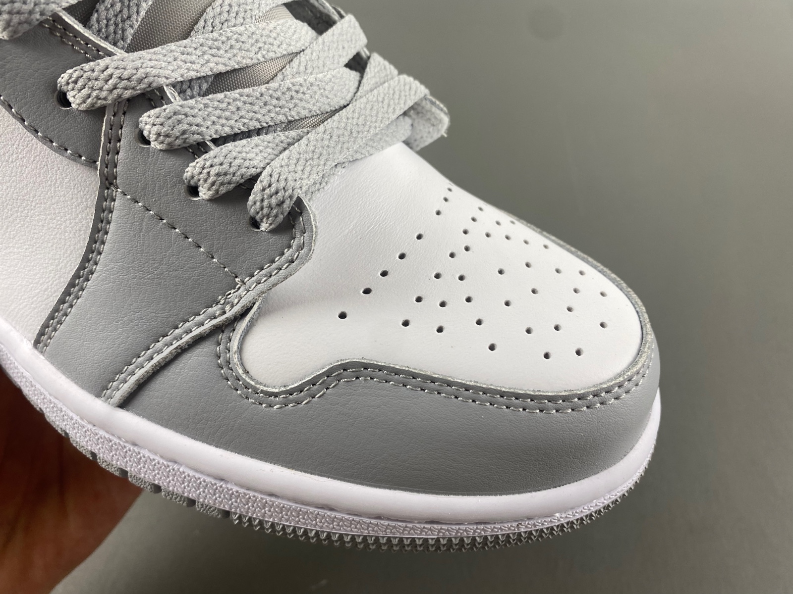 AIR JORDAN 1 MID SE "LEGEND PINK" GS SHOES   DQ8426-104