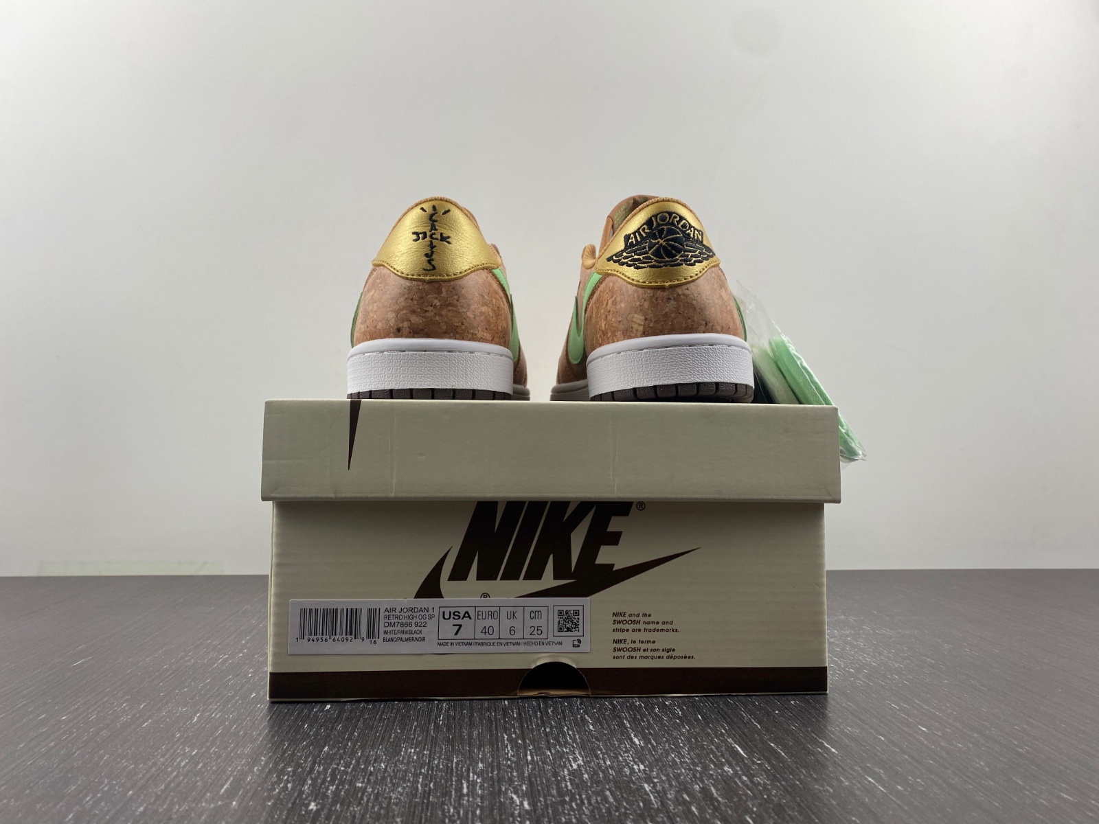 Travis scott x Air Jordan 1 Low