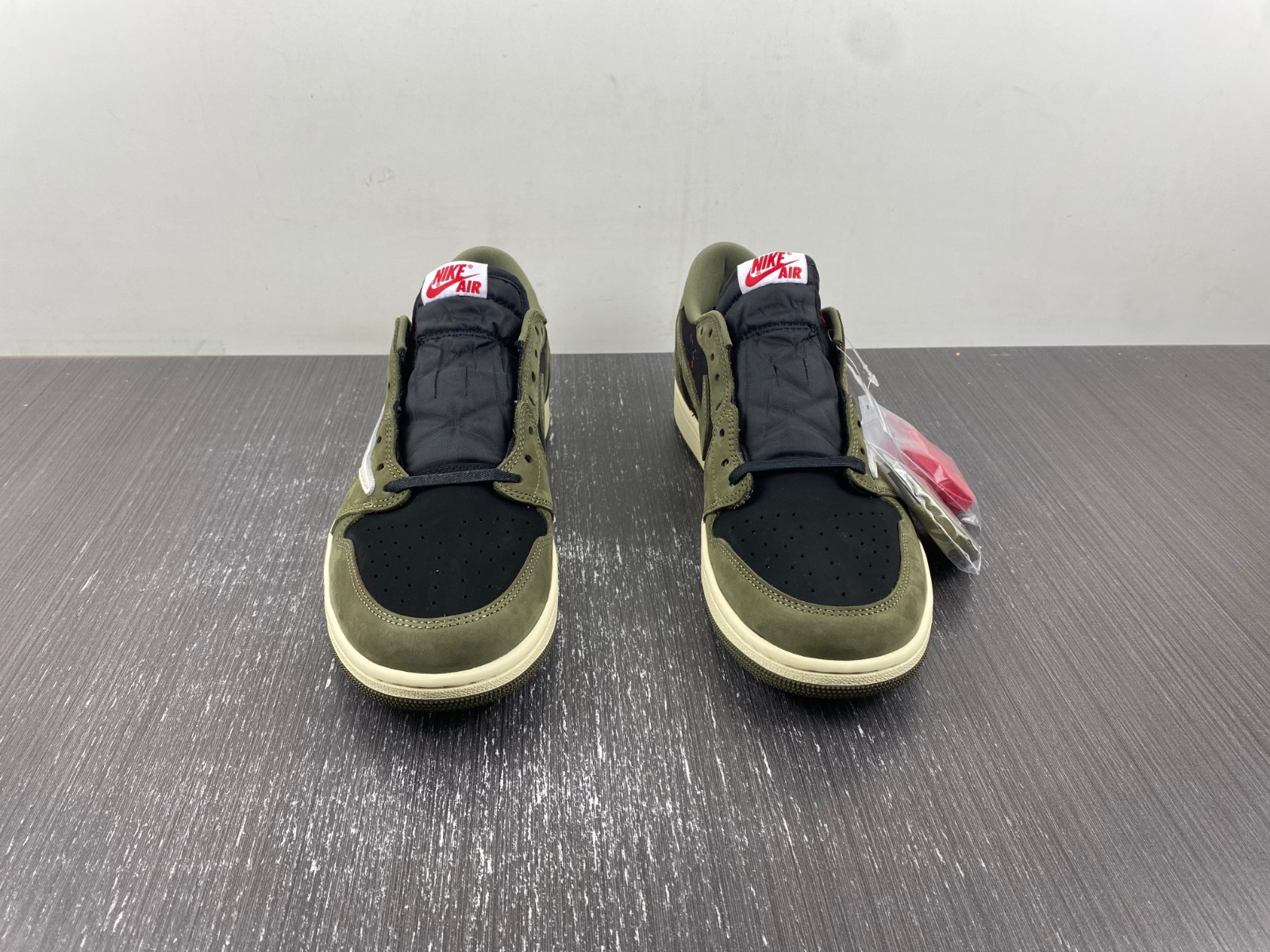 TRAVIS SCOTT X AIR JORDAN 1 LOW OG SP 