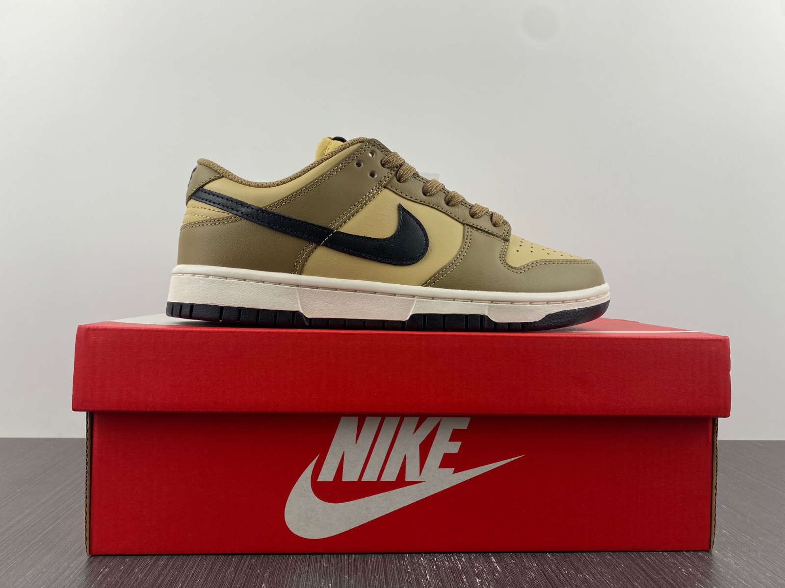 Nike Dunk Low “Dark Driftwood” DD1503-200