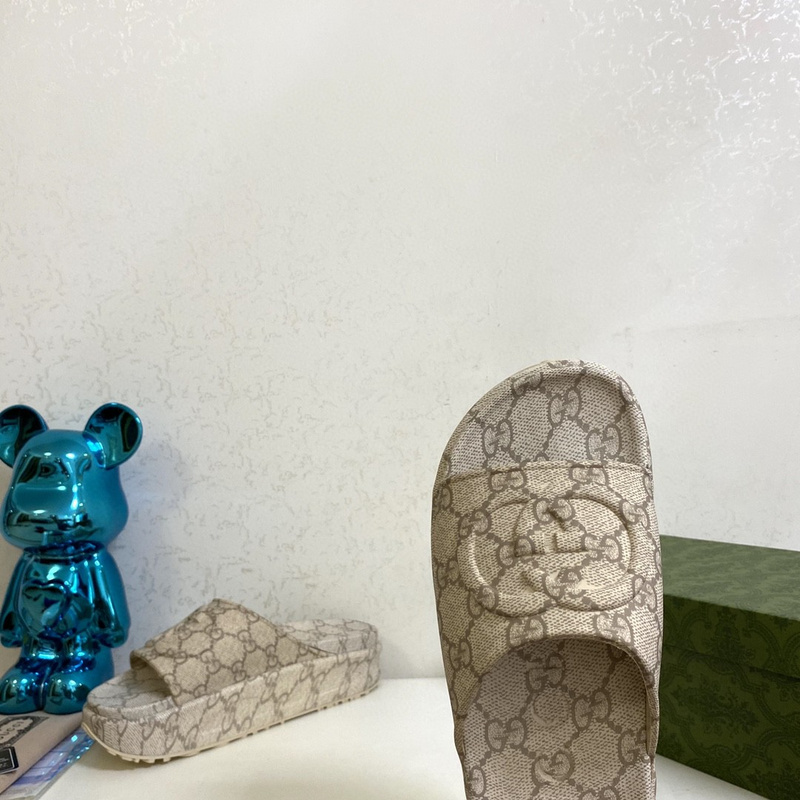 Gucci slide (EU35-EU45)