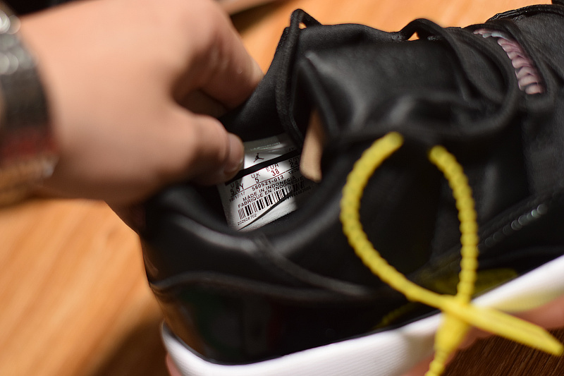 Air Jordan 11 Retro Low GG 