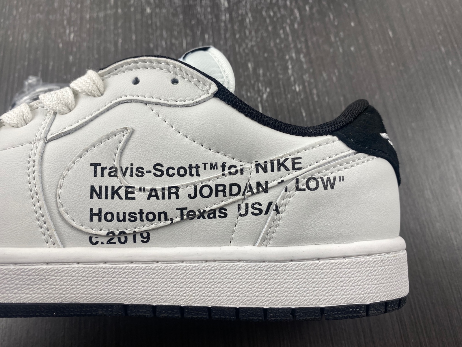 OFF-WHITE x Travis Scott x Air Jordan 1 custom