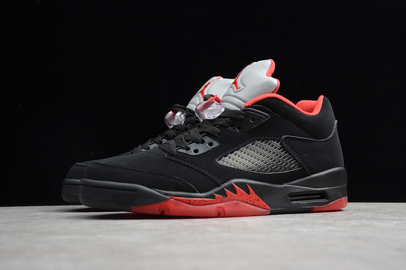 Air Jordan 5 Retro Low 