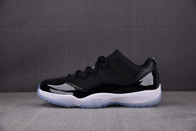 Air Jordan 11 Retro Low 