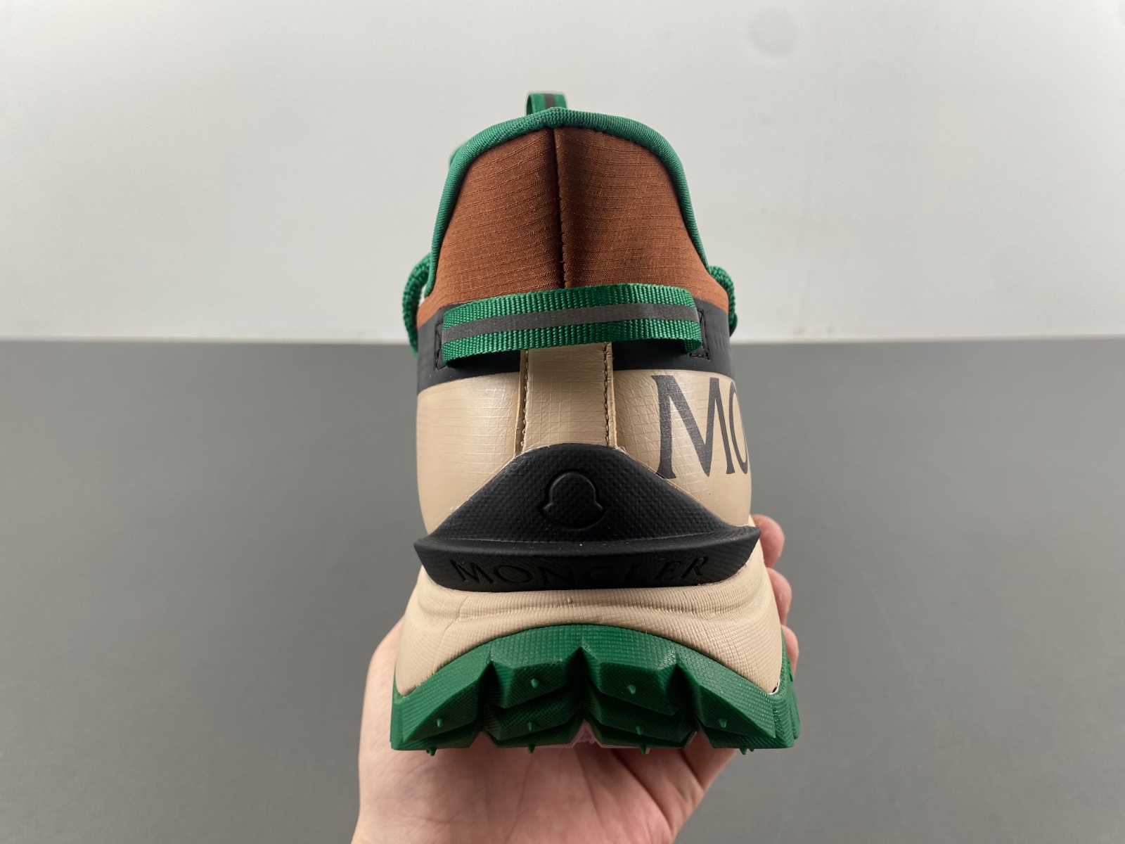 Moncler Trailgrip Lite 2 Sneakers  MC-004