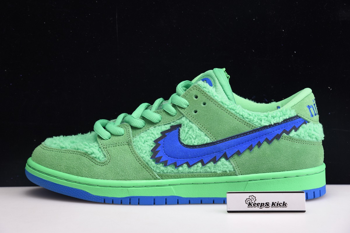Nike SB Dunk Low