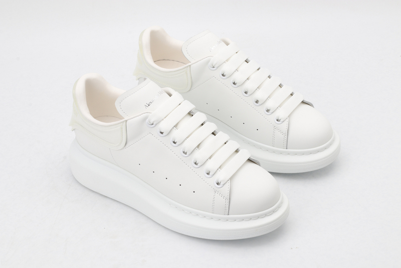 MCQUEEN OVERSIZED SNEAKER