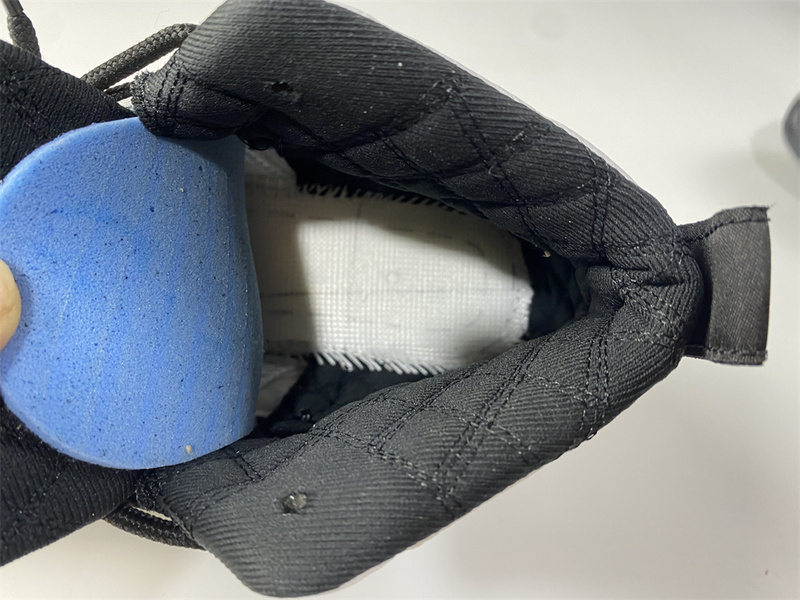 Air Jordan 12 Royalty Taxi CT8013-170