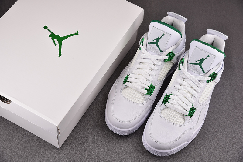 Air Jordan 4 "Metallic Green" CT8527-113
