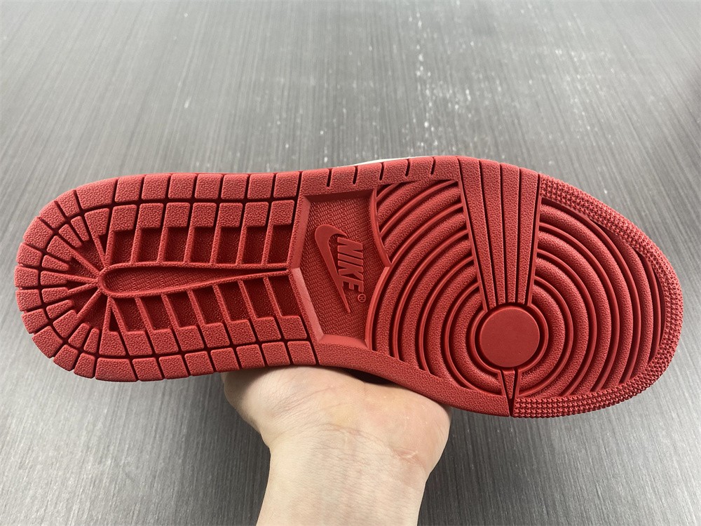 Air Jordan 1 High OG Newstalgia Chenille DJ4891-061