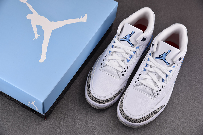 AIR JORDAN 3 RETRO "UNC" CT8532-104