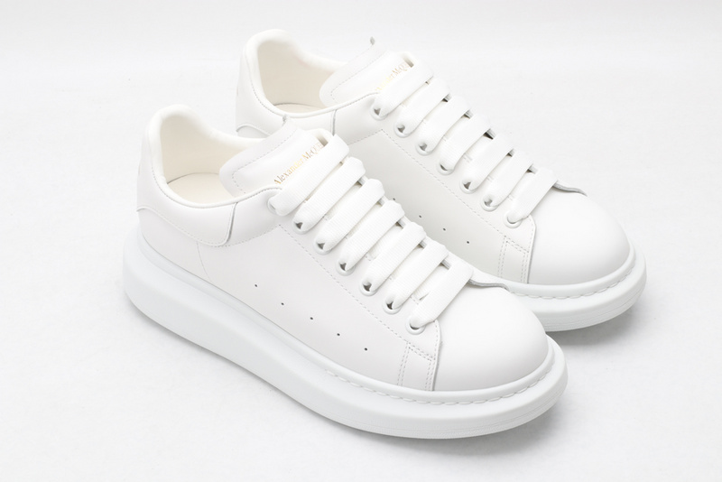 MCQUEEN OVERSIZED SNEAKER