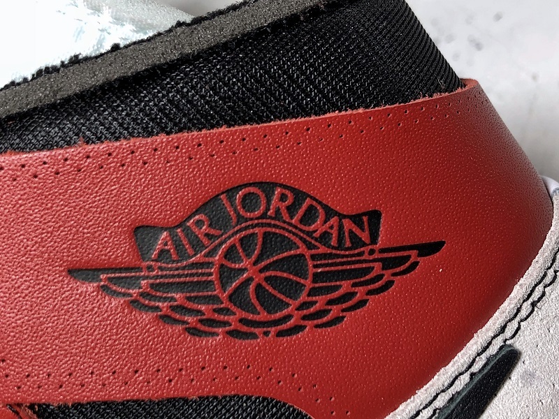 Off White x Air Jordan 1 Retro High OG 