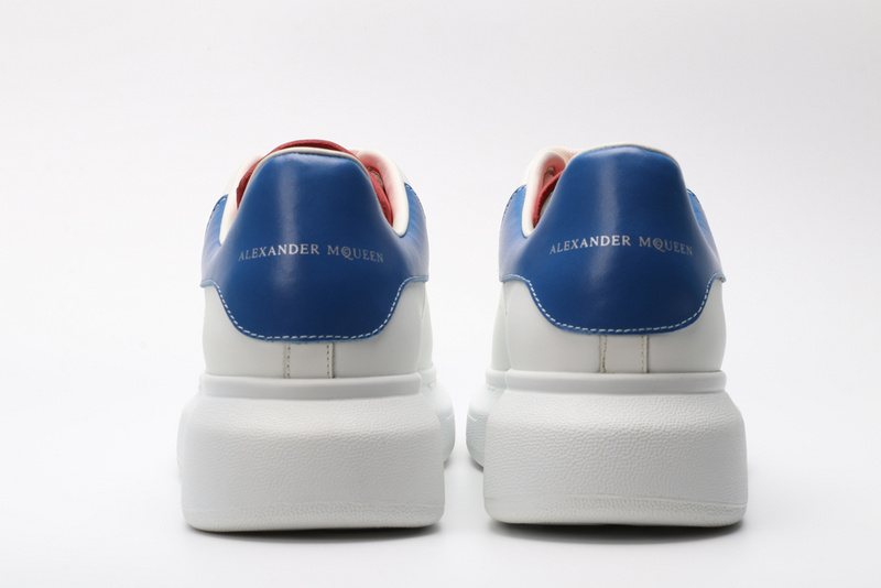 MCQUEEN OVERSIZED SNEAKER