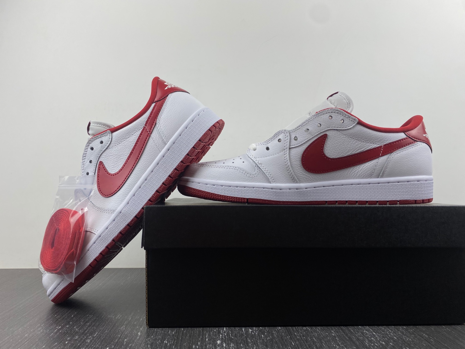 Air Jordan 1 Retro Low OG 