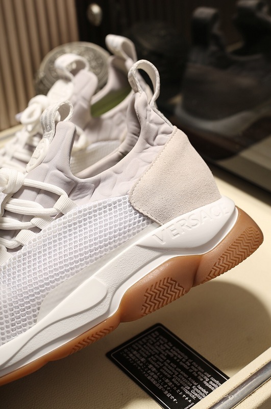 VE CHAIN REACTION SNEAKERS