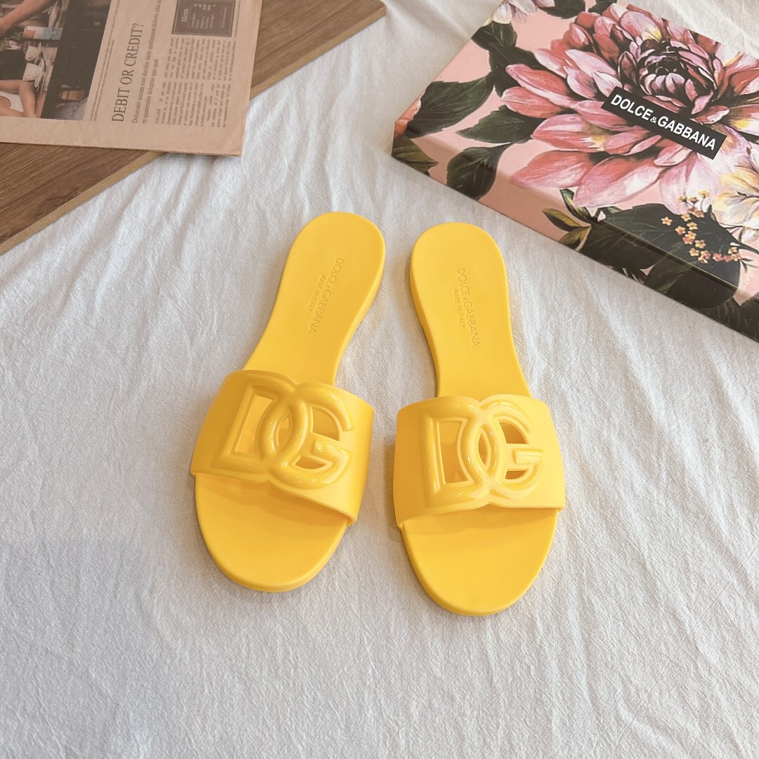 DG SANDALS