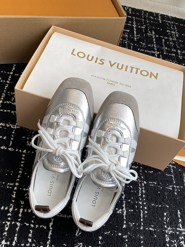 LV Sneakerina