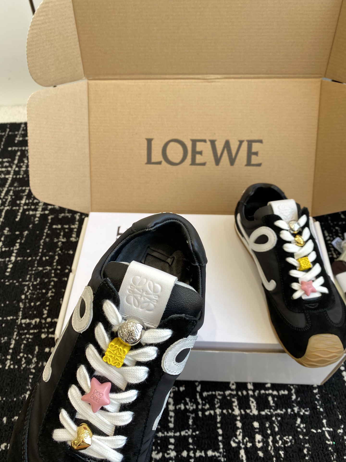 Loewe Sneakers