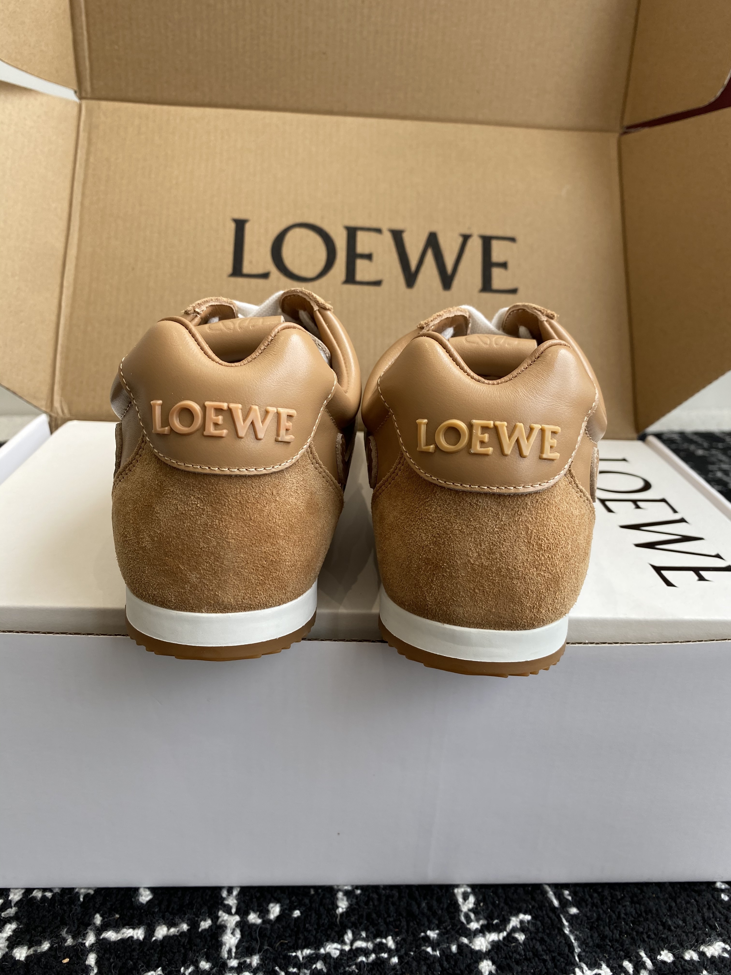 Loewe Sneakers