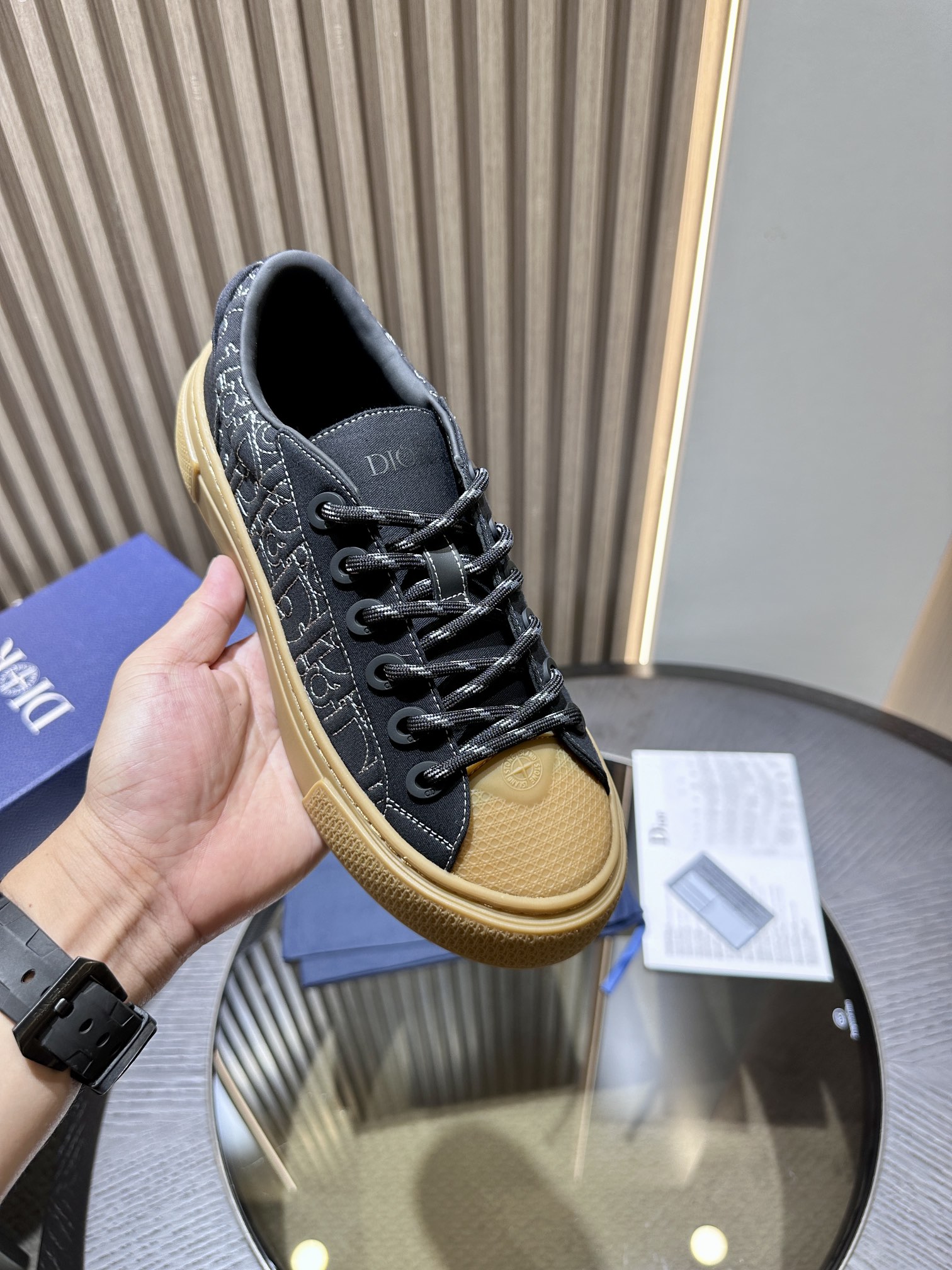 DIOR B33 SNEAKER