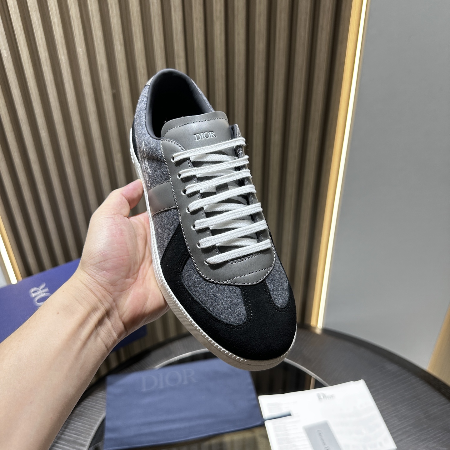 DIOR B01 SNEAKER