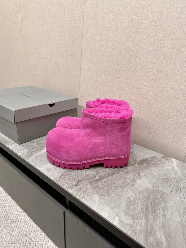 Balenciaga Winter Boots (Low-Top)
