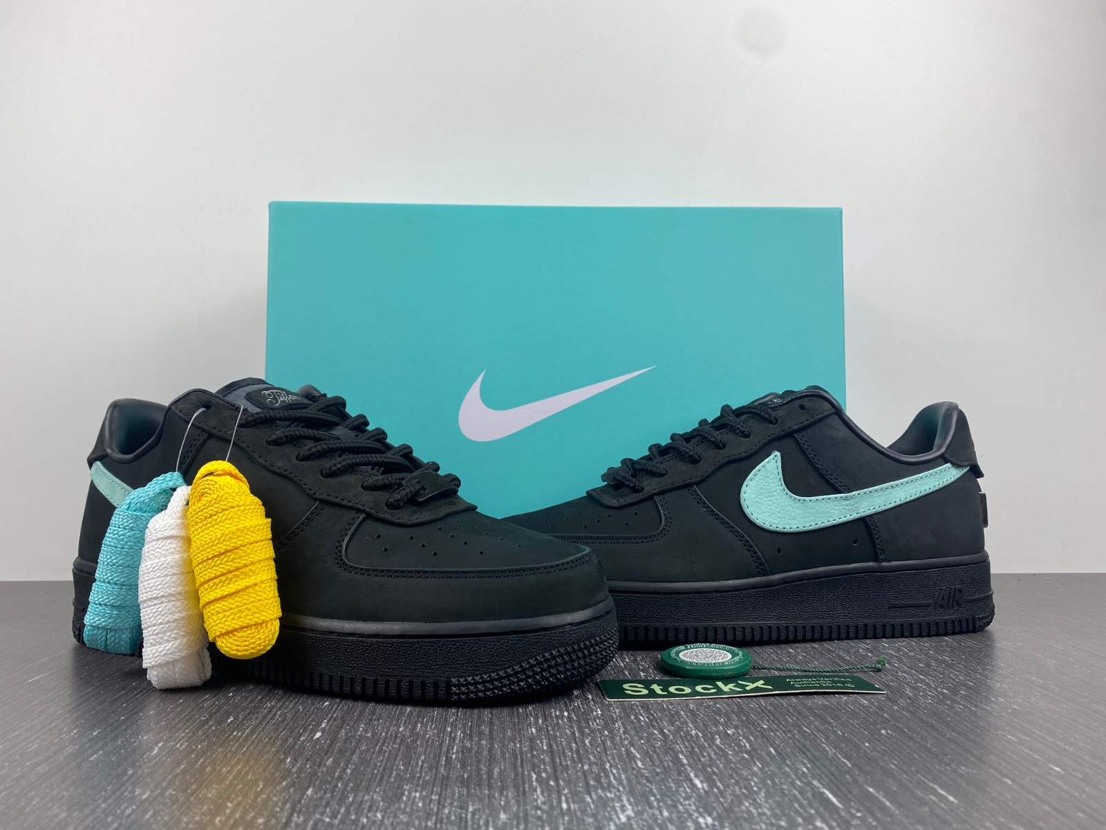 Tiffany & Co. x Nike Air Force 1 Low Black DZ1382-001