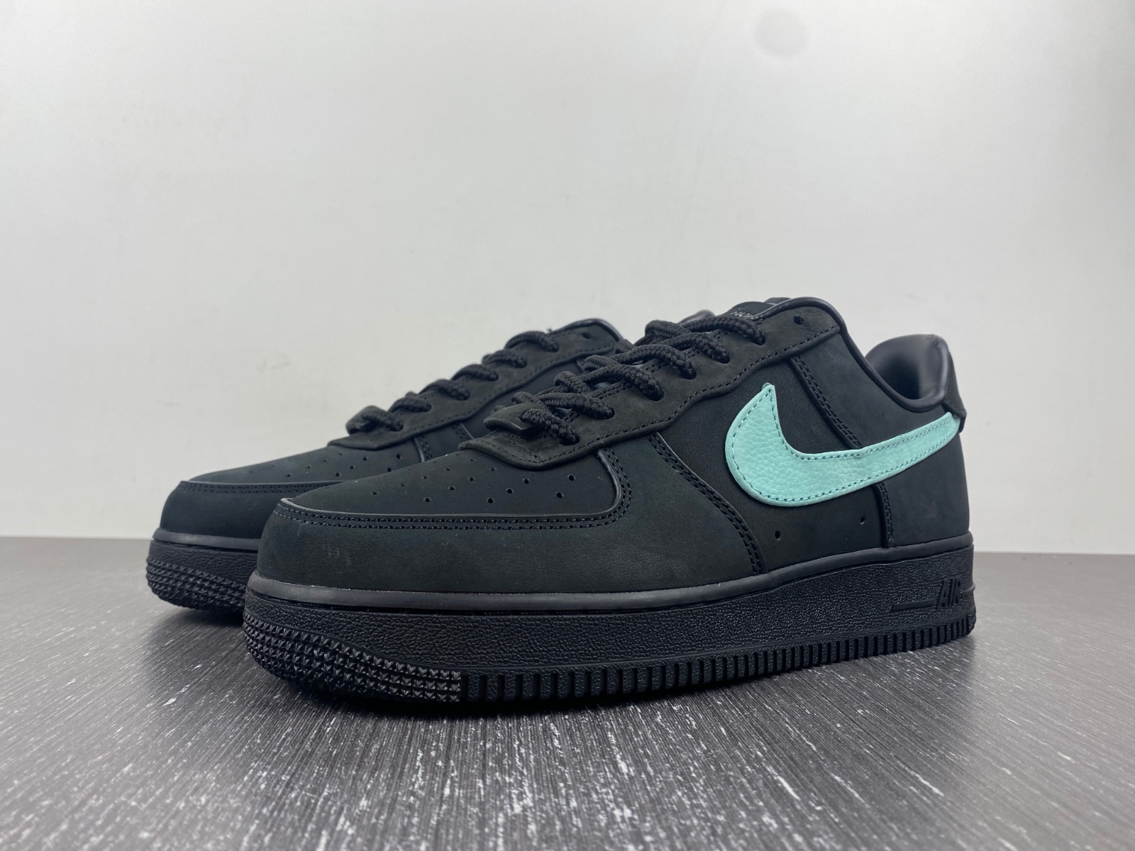 Tiffany & Co. x Nike Air Force 1 Low Black DZ1382-001