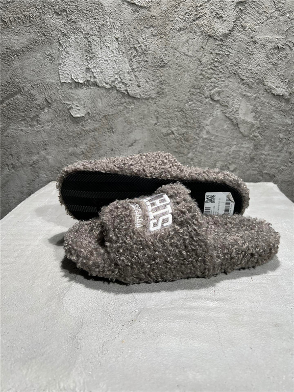Balenciaga Furry Slide