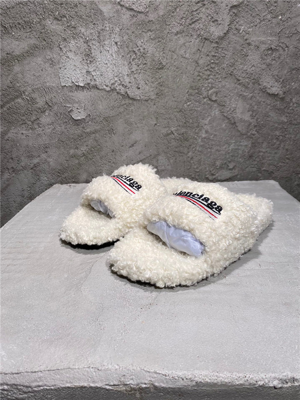 Balenciaga Furry Slides 