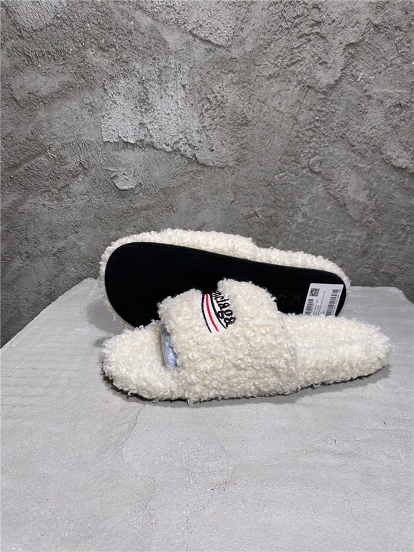 Balenciaga Furry Slides 