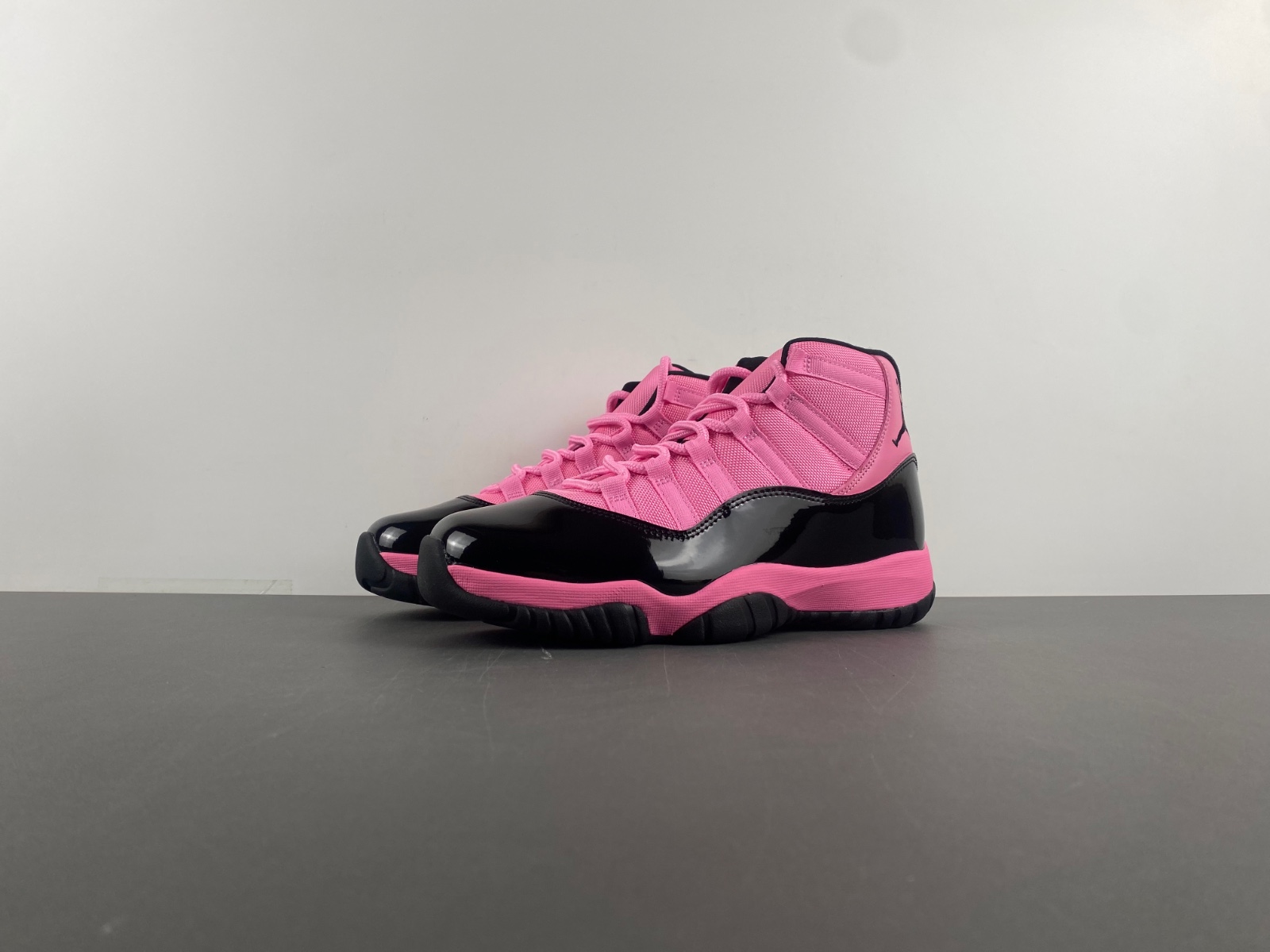 NEW (Women's)Jordan 11 Retro Pink/Black Rose