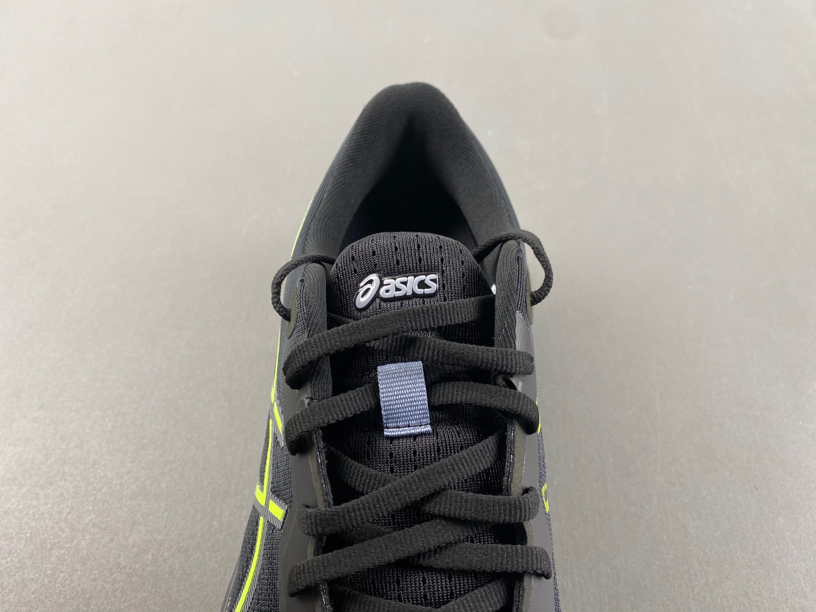ASICS sneaker