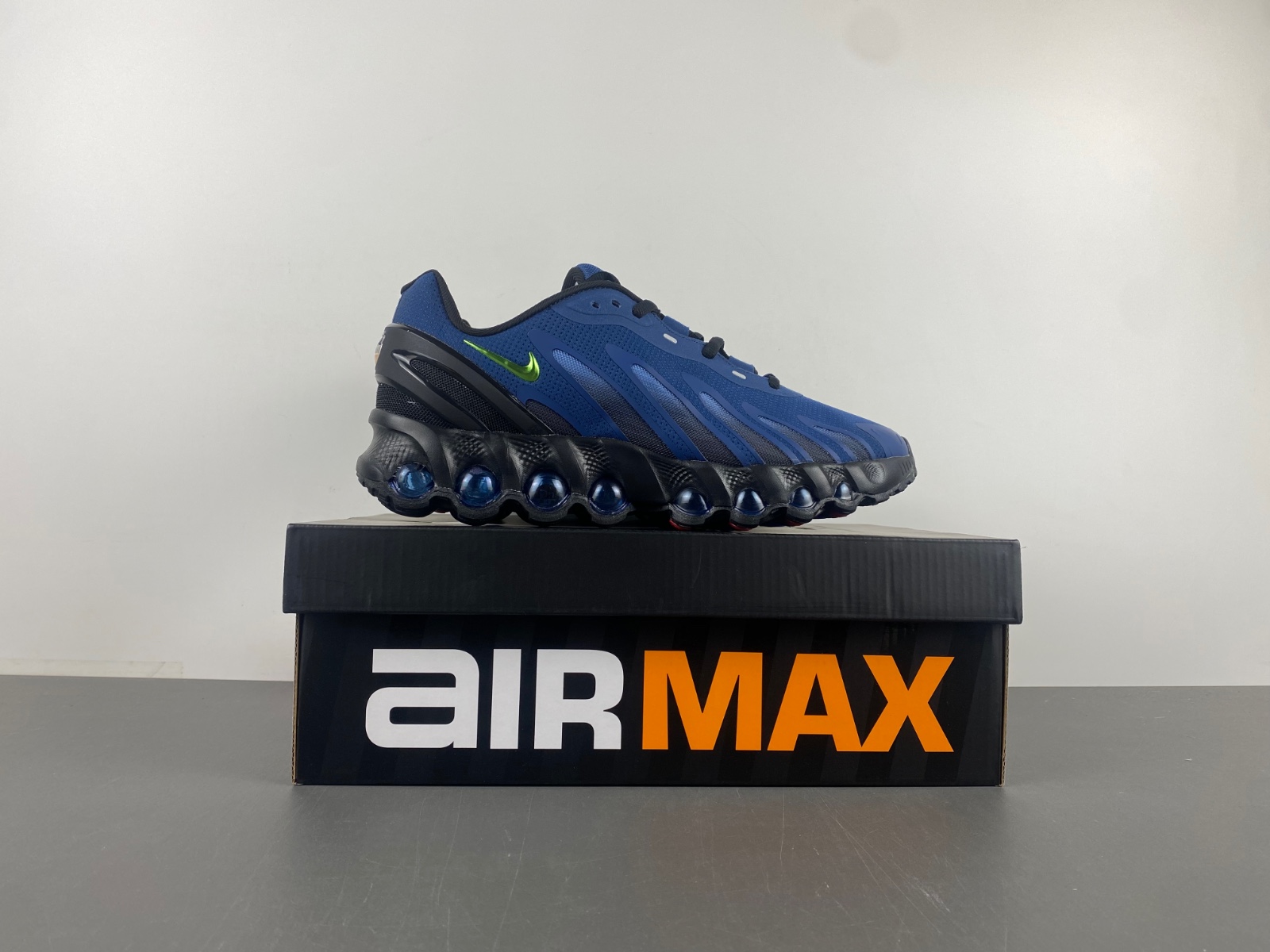 Nike Air Max DN 8