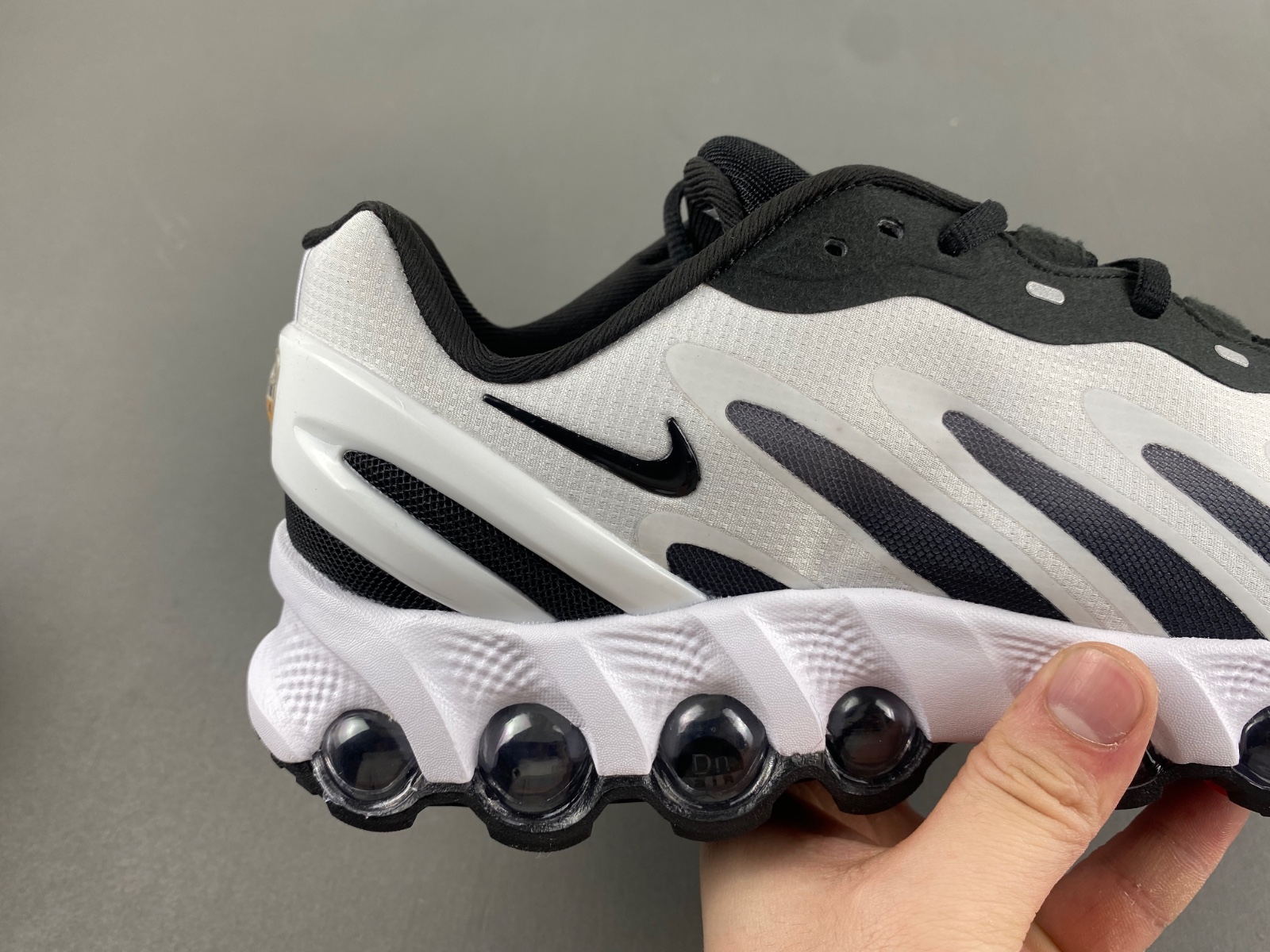 Nike Air Max DN 8