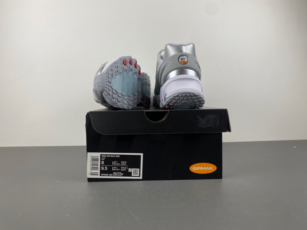 Nike Air Max DN 8